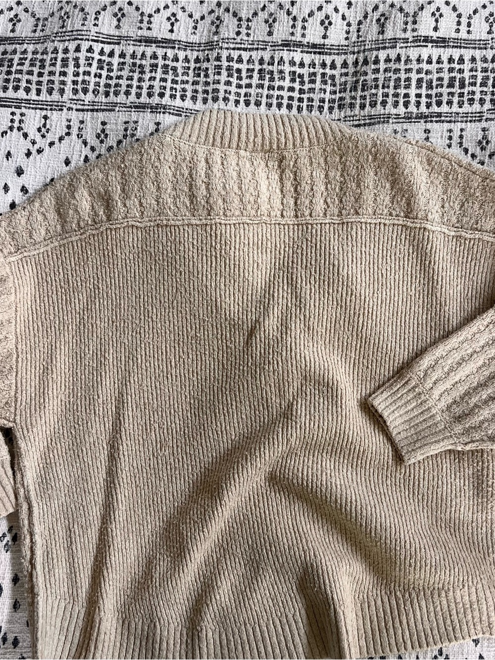Oversize Sweater - Picture 4 of 5